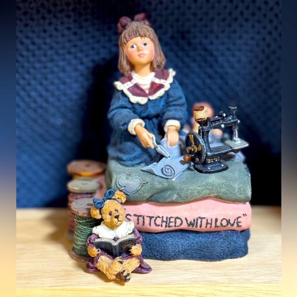 Boyds Yesterdays’ Child. Stitched with Love Musical Figurine